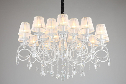 Большая люстра Omnilux Mezzano OML-79103-18