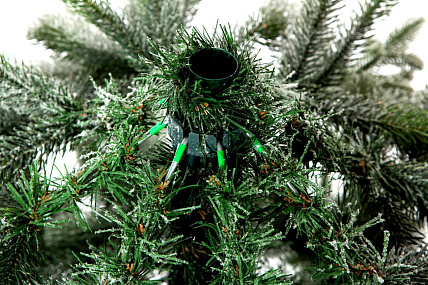 Ель CRYSTAL TREES АНДОРРА в снегу 210 см KP61210