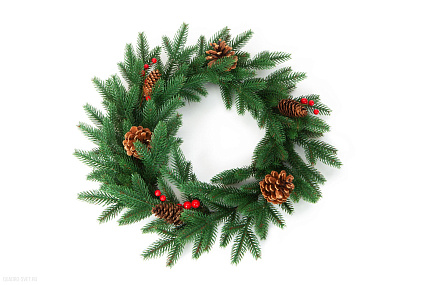Венок CRYSTAL TREES Моника с шишками и ягодами d50см KP2350