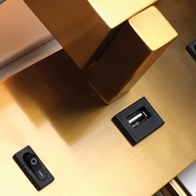 Бра с USB-портом Favourite Lectio 2225-2W